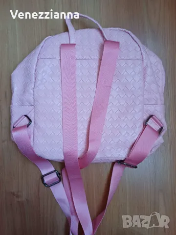 Малка Раница в нежно розов цвят НОВА, снимка 2 - Раници - 50333689