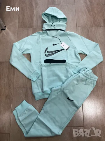 Спортен екип Найк, снимка 2 - Спортни дрехи, екипи - 48702671