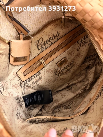 Бежова дамска чанта GUESS , снимка 4 - Чанти - 53427518