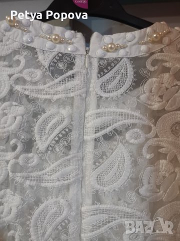 Бяла рокля нашита с перли и дантела , снимка 6 - Рокли - 41189193