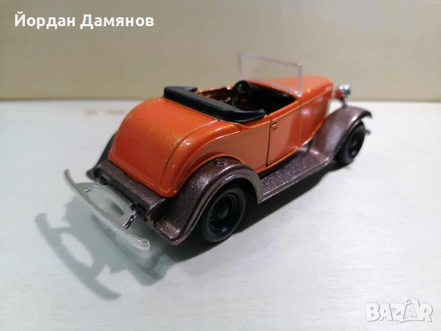 Форд Роудстър в мащаб 1:34, снимка 3 - Колекции - 51852256
