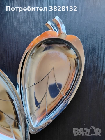 чиния във формата на листо