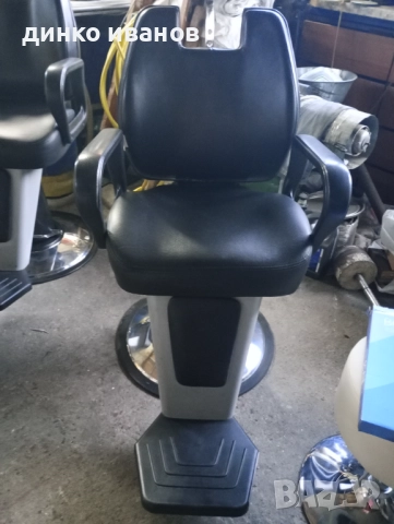 2 Броя Бръснарски столове , снимка 3 - Фризьорски столове - 52930786