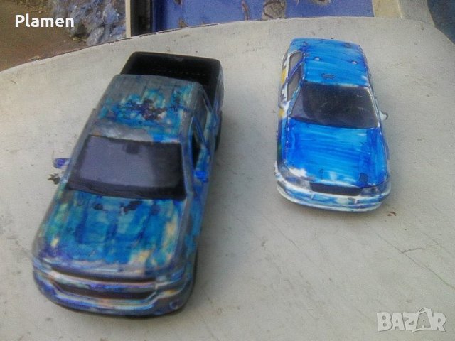 Два умалени модела на пикап и полицейска кола, снимка 1 - Колекции - 42377157