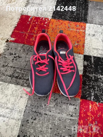 Продавам дамски маратонки розово и синьо - Skechers