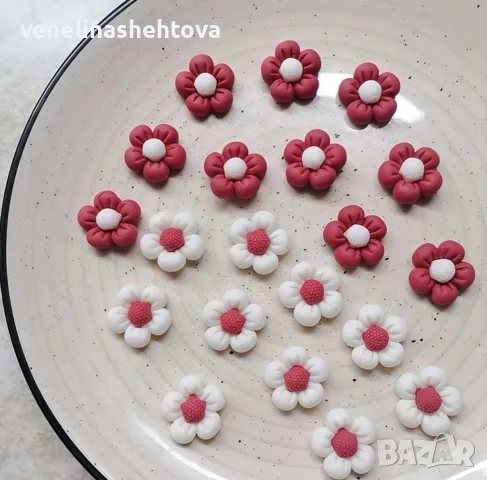 10 мини цветенца цвете силиконов молд форма гипс смола шоколад фондан декорация торта мъфини 