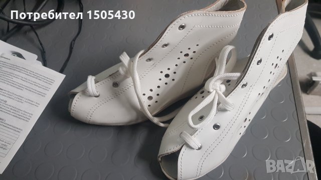 Дамски кожени високи сандали