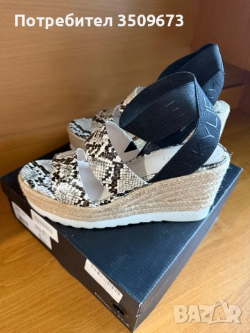 Дамски сандали Kendall + Kylie, снимка 3 - Сандали - 53542208