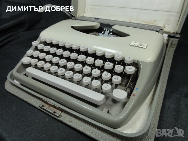 СТАРА РЕТРО ПОРТАТИВНА ПИШЕЩА МАШИНА ADLER TIPPA, снимка 2 - Антикварни и старинни предмети - 53784341