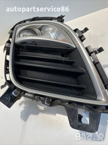 Предна дясна халогенна светлина с решетка за Mazda CX-7 (2011), снимка 3 - Части - 53654894