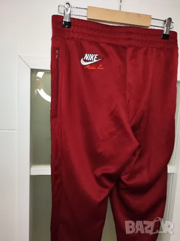 Nike долнище Nike x Martine Rose K Track Pants
Team Red, S, снимка 5 - Спортни дрехи, екипи - 48132604