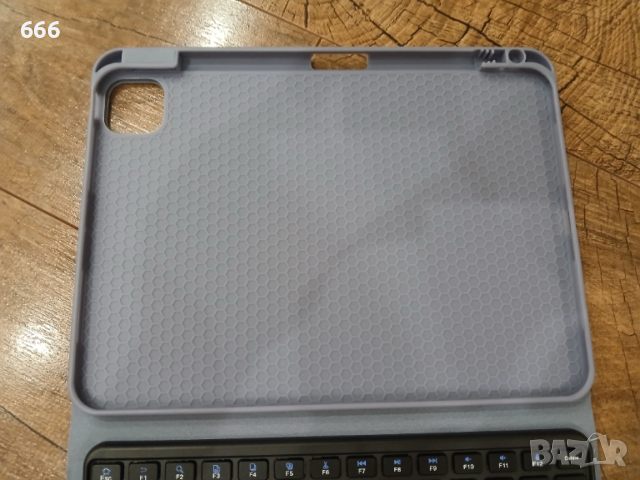 Калъф с блутут Клавиатура за iPad Pro 11 2024, снимка 4 - Калъфи, кейсове - 53610534