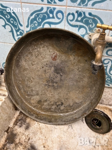 Медна тава, снимка 2 - Антикварни и старинни предмети - 51703752