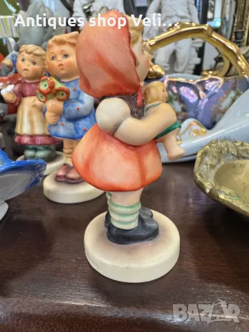 Очарователна порцеланова фигурка Hummel от Goebel №6286 , снимка 2 - Антикварни и старинни предмети - 48517714