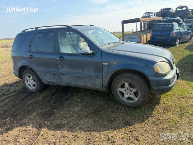 mercedes ml 320 w163 на части мерцедес мл320 в163 навигация, снимка 12 - Автомобили и джипове - 53788205