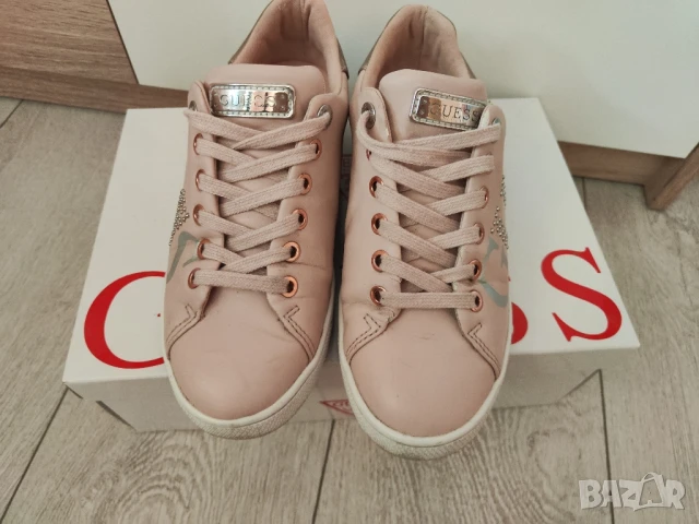 Оригинални маратонки кецове Guess В отлично състояние. 36 номер. С кутията. , снимка 6 - Кецове - 50924749