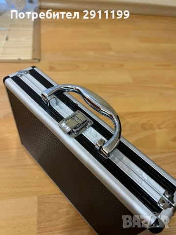 Малък алуминиев куфар, снимка 5 - Куфари с инструменти - 53785121