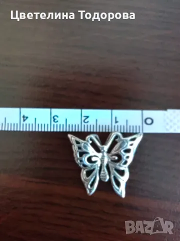 нова сребърна висулка пеперуда, снимка 7 - Колиета, медальони, синджири - 49049590