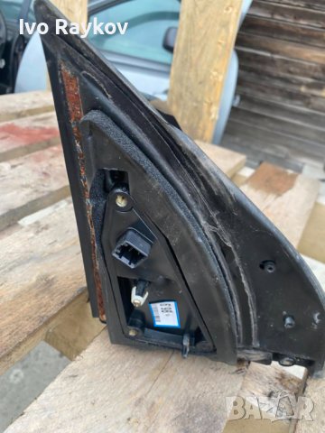 дясно огледало за Kia Carnival, снимка 5 - Части - 44438282