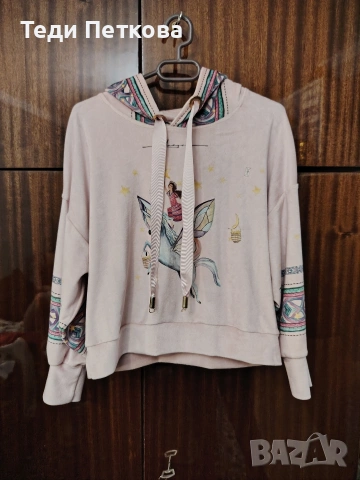 Детски суитшърт от кадифе с качулка и връзки JUNONA