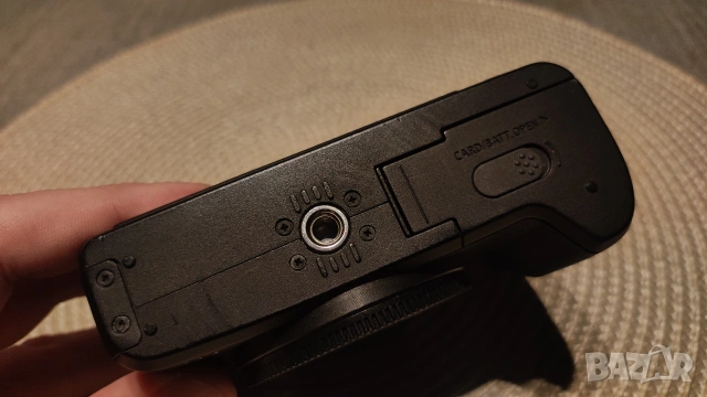 Canon EOS M50 + допълнителна батерия, 128 GB карта., снимка 11 - Фотоапарати - 53611031