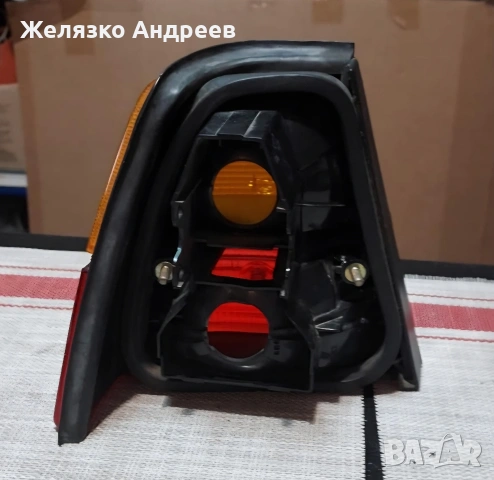 Фолксваген Пасат хечбек 81-88 десен стоп Hella, снимка 2 - Части - 53236072