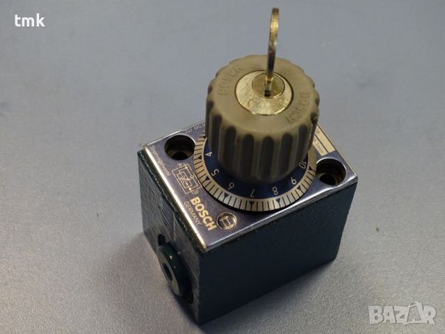Хидравличен клапан BOSCH 0811332 pressure regulation valve, снимка 2 - Резервни части за машини - 36376546