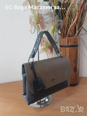 Guess дамска чанта през рамо код 207, снимка 3 - Чанти - 40632829