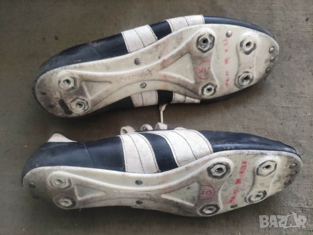 Продавам футболни обувки Стадион Габрово - бутонки, снимка 12 - Други ценни предмети - 36175548