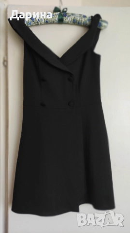 Мини черна Рокля Bershka, снимка 2 - Рокли - 51555403
