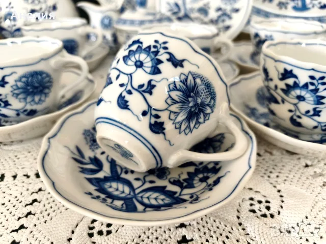 Hutschenreuther Bavaria Син лук много неща , снимка 2 - Чаши - 56274647