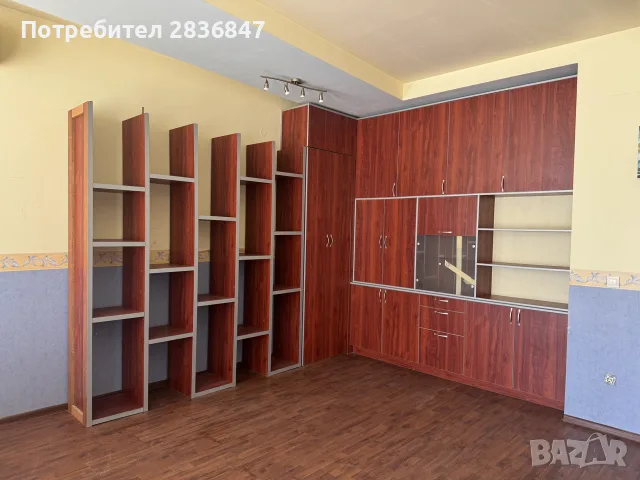 Офис оборудване в запазено състояние, снимка 5 - Работни маси и бюра - 56016781