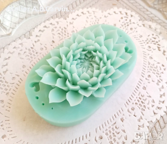 Декоративен карвинг сапун ‘Лотос’, форма тип плочка. 100% ръчна изработка с нож, снимка 4 - Декорация за дома - 53627069