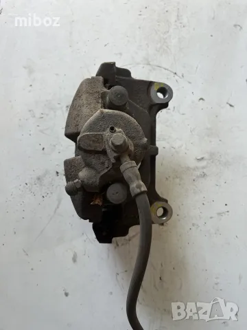 Спирачен апарат преден Фолксваген Пасат VW Passat b7, снимка 4 - Части - 56204637