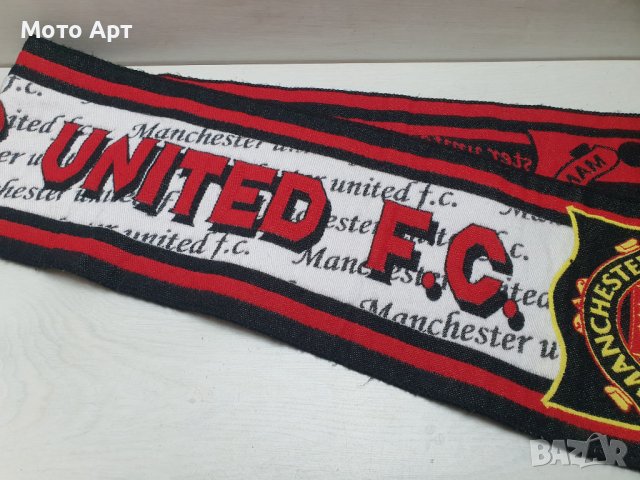 Оригинален Корекционен Футболен Шал на Manchester United F.C., снимка 2 - Футбол - 44278891