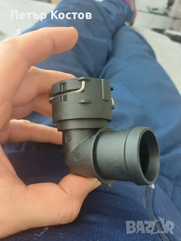 фланец охладителна течност vw 130014478AA, снимка 4 - Части - 53572122