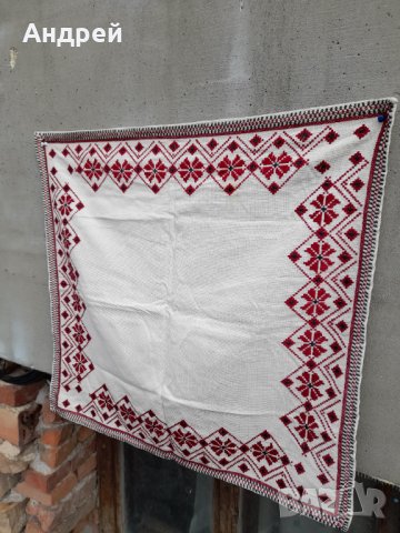 Стара бродирана покривка,каре #3, снимка 3 - Антикварни и старинни предмети - 40548783