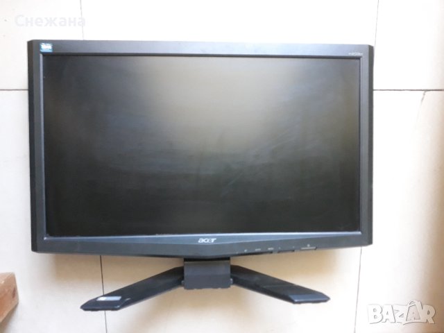 монитор 20" за филми и работа запазен, снимка 2 - Монитори - 41699358