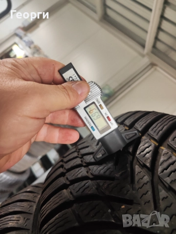 2бр.зимни гуми 235/55/18 Nokian, снимка 2 - Гуми и джанти - 52741797