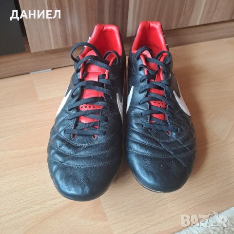 Оригинални Футболни обувки Nike Tiempo Legend 4 номер 42 2/3, снимка 2 - Футбол - 44472523