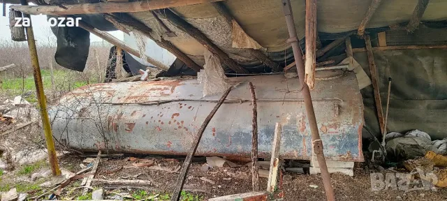 Продавам цистерна за вода 8 кубика