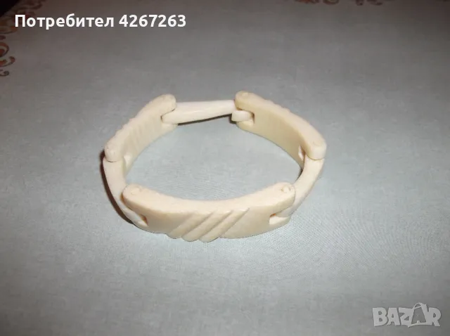 Старинна дамска гривна от слонова кост, от преди забраната., снимка 2 - Гривни - 47583439