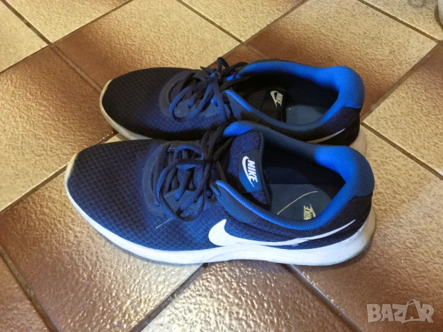 Nike Tanjun 46 – тъмносини, удобни и леки – отлично състояние, снимка 2 - Маратонки - 53656281