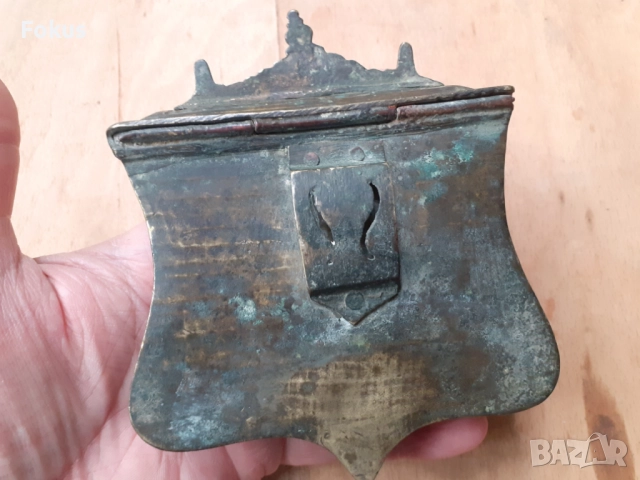 Стара възрожденска паласка фишекчийница барутница бронз, снимка 3 - Антикварни и старинни предмети - 52041784