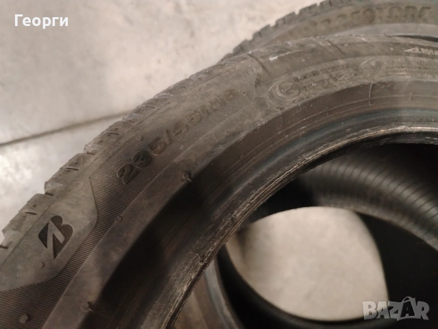 2бр.зимни гуми 235/45/18 Bridgestone, снимка 5 - Гуми и джанти - 53212055
