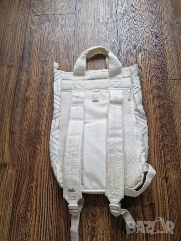 Страхотна дамска чанта раница ADIDAS, лимитиран модел, среден размер , снимка 4 - Раници - 52520837