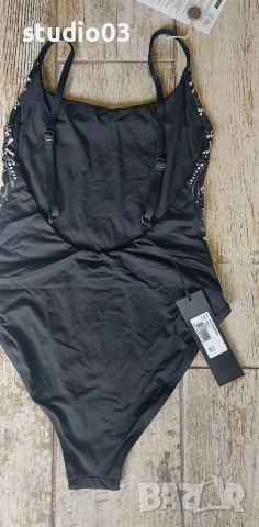 Цял бански костюм Karl Lagerfeld , снимка 5 - Бански костюми - 36122146