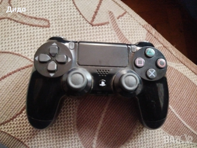 Продавам джойстик за playstation 4 , снимка 1 - PlayStation конзоли - 53304123