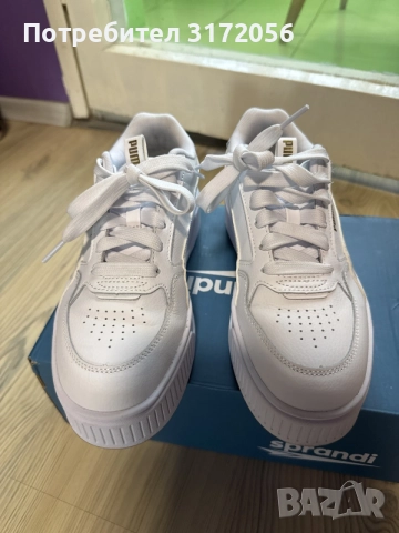Бели дамски маратонки Puma 38-ми номер