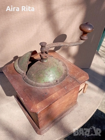 Стара Френска мелачка за подправки., снимка 4 - Антикварни и старинни предмети - 53780270